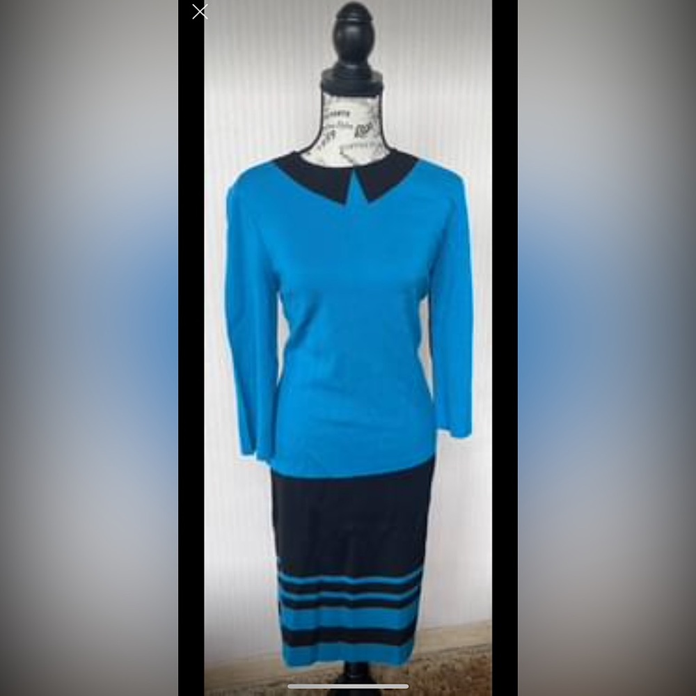 St. John skirt set size 6 jacket size 4 skirt
